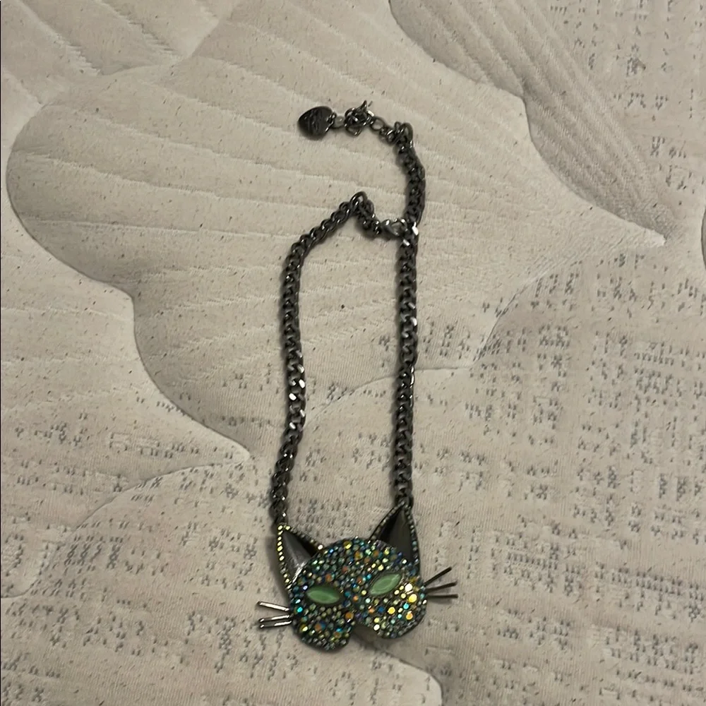 Sparkling Cat Pendant Necklace